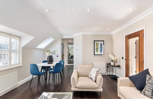 Weybridge Apartment | Weybridge - 2 Bed - parking