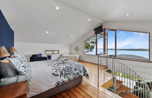 Strahan Apartment | Wheelhouse Apartments