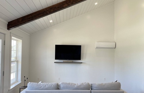 Georgetown Apartment | Wheelhouse Inn! #2