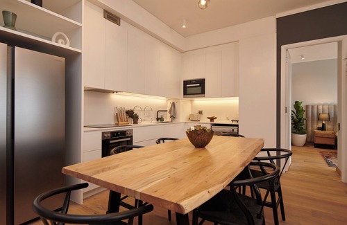 Menlyn Apartment | When Away - Luxury 2 Bedroom 110 m² in Menlyn Maine