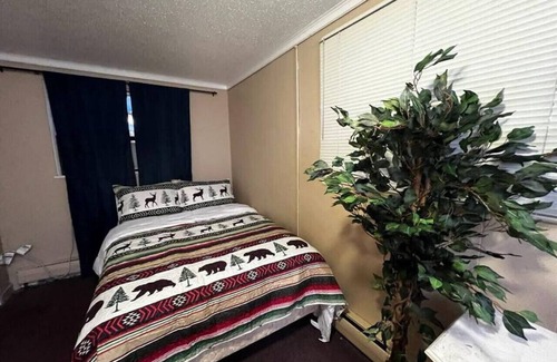 Bonesteel Cabin | Whetstone Bay Lodge Room 4 - Sleeps 4