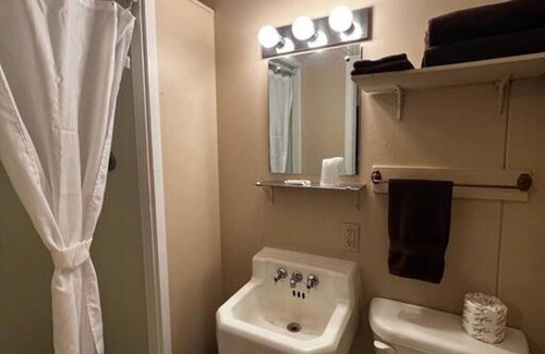 Bonesteel Cabin | Whetstone Bay Lodge Room 4 - Sleeps 4