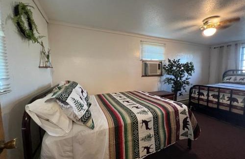 Bonesteel Hotel | Whetstone Bay Lodge