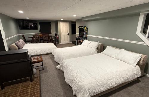 McLeansville House | Whisper Chalet Reunions Groups 20 Plus Guests