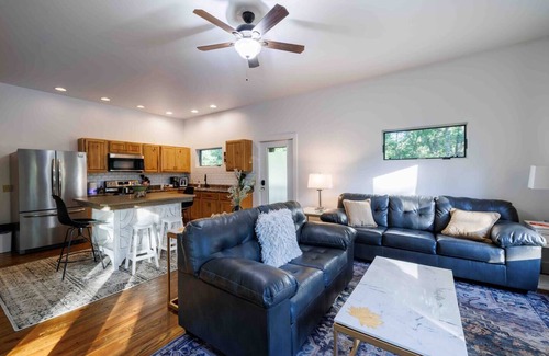 Mentone Apartment | Whispering Pines at Buena Vista Bluffs