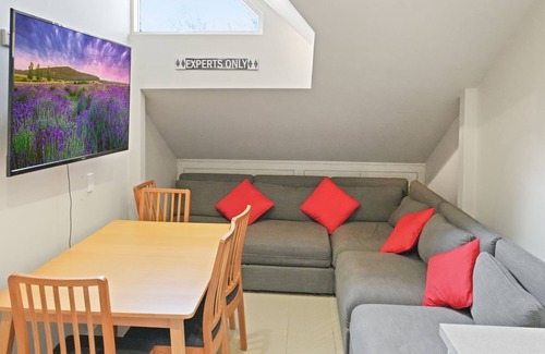 Mount Buller Apartment | WHISTLER 1A - Mt Buller Village Couples Accommodation