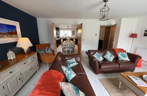 Whitby House | WHITBY-CAPTAINS HOUSE WHITBY - 4 bed Luxury Holiday Home
