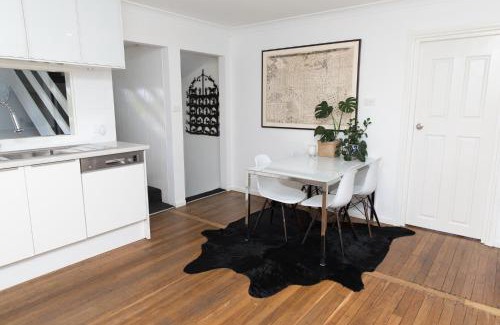 Lake Cathie House | White Beach Cottage