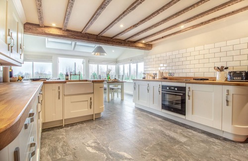 Halesworth House | White House Lodges - Dragonfly