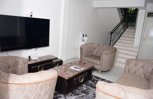 Rongo House | White House Loft Unit 2