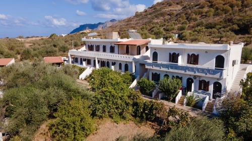 Pefki Apartment | White House Mochlos