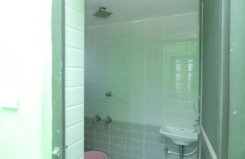 Chennai Cabin | White Inn Vandalur