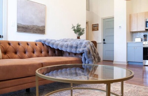 Alcoa Apartment | White Nest Retreat - LUX Updates - 5 mins from TYS