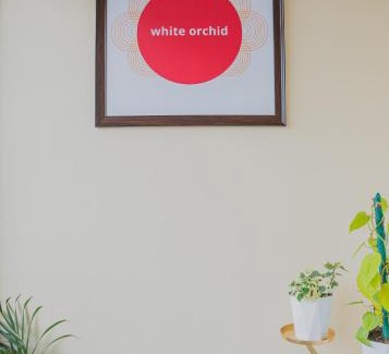 Turuk Apartment | White Orchid