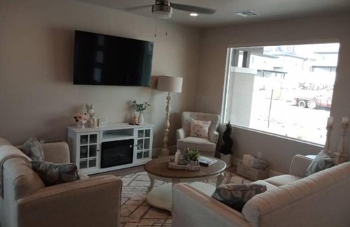 Washington County Villa | White Rocks-4beds, 3bath,hot tub
