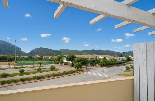 Viddalba Apartment | White, Villetta with pool