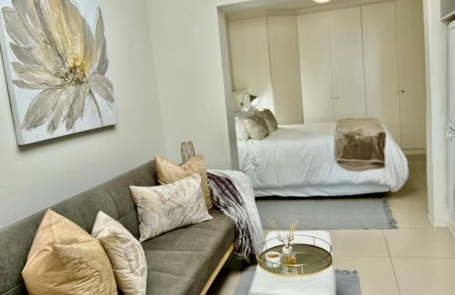 Bloubergstrand Apartment | White Waves Beach Apartment