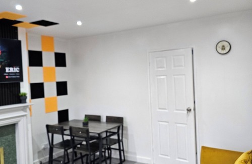 Whitehaven House | Whitehaven Stylish Home