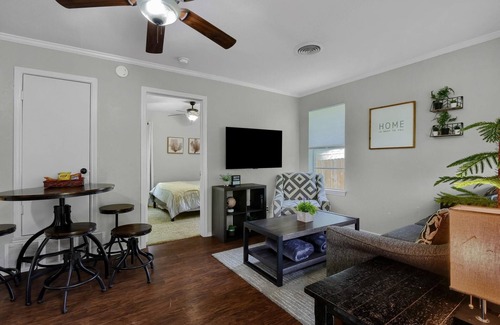 Whitesboro Bed & Breakfast | Whitesboro’s Hidden Gem Cozy Downtown Haven
