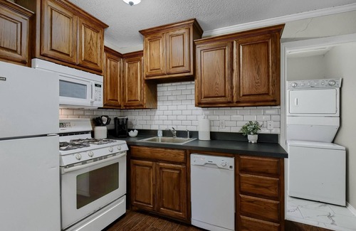 Whitesboro Bed & Breakfast | Whitesboro’s Hidden Gem Cozy Downtown Haven