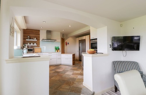 Darvel House | WHITESIDE COTTAGE, family friendly, with open fire in Darvel