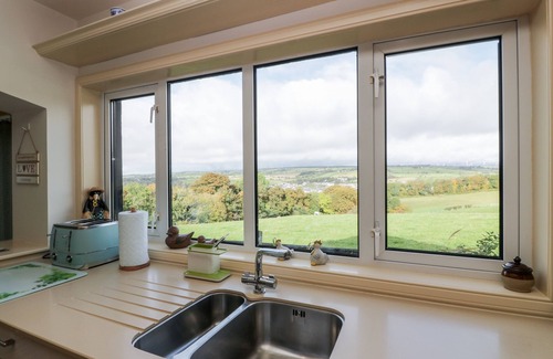 Darvel House | WHITESIDE COTTAGE, family friendly, with open fire in Darvel