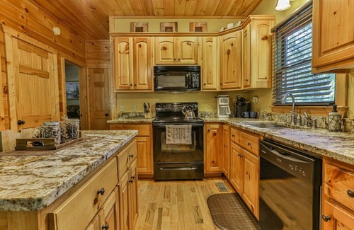Ellijay Cabin | Whitetail Ridge | Ellijay, GA
