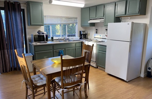 Lotus Apartment | Whitewater Boaters' Delight.Studio very near the South Fork American River.