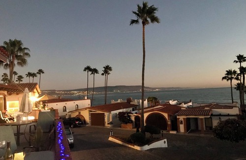 Las Gaviotas House | Whitewater views & steps from private surfing beach. Las Gaviotas, 3 BR, 3 BA