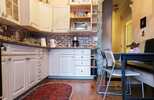 Bulls Ferry and Jacob's Ferry House | Whole Apt West NY 3Bedroom 1 Bath NYC View