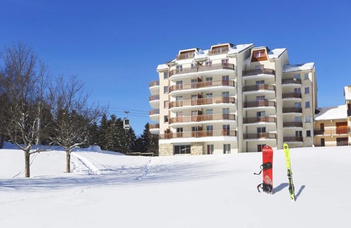 Ax-les-Thermes Apartment | Wifi, 100m from resort center, fitness, swimming pool, sauna, ski locker, 23m², Ax-Les-Thermes