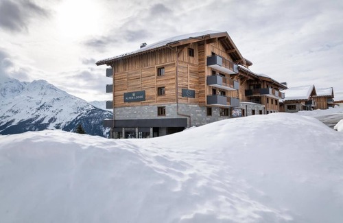 Les Eucherts Apartment | Wifi, 200m from shops, view valley, fitness, swimming pool, balcony, parking, tv, ski locker, 65m²