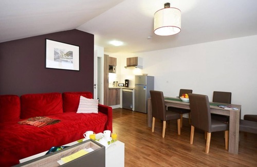 Auris Apartment | Wifi, 300m from resort center, fitness, swimming pool, terrace, balcony, tv, ski locker, 55m²