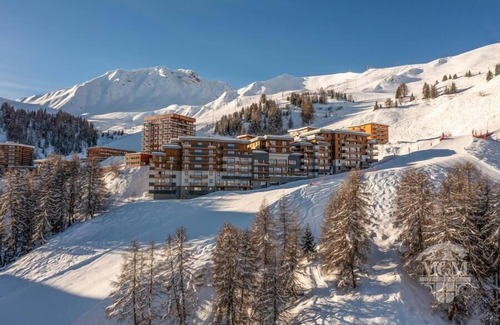 Plagne Centre Apartment | Wifi, 300m from resort center, view resort, swimming pool, balcony, parking, tv, 57m², La Plagne