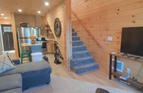 Davenport House | Wifi, Pets Welcome, Boat Parking, Sauna, lakeview