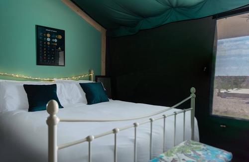 Inverin Cabin | Wild Atlantic Way Connemara. Luxury safari tent near beach and Aran Island Ferry