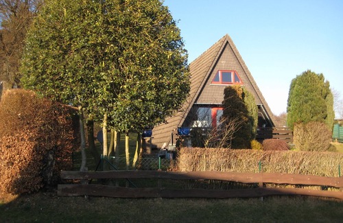 Rollesbroich House | Wild house, cozy wooden house, 850 m² fenced for your dog.