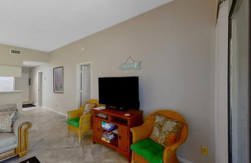 Bonita Bay Apartment | Wild Pines 210 - Bonita Bay