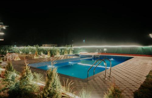 Bail Parao Hotel | Wild Willows Farmstead Resort