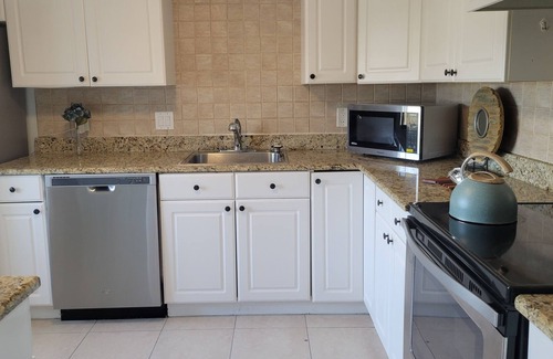 San Carlos Park Condo | Wilder Golf Views 2 bed 2 bath cozy condo with Adj beds