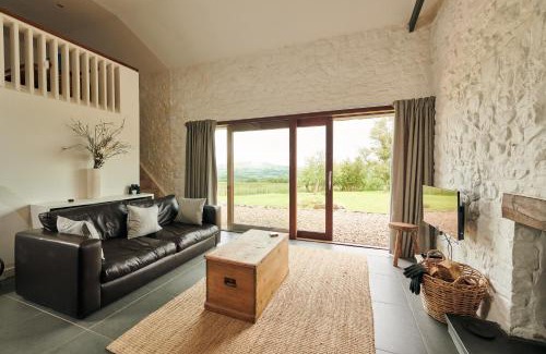 Llangadog House | Wildhaven- Idylic rural farmhouse with log burner and countryside views