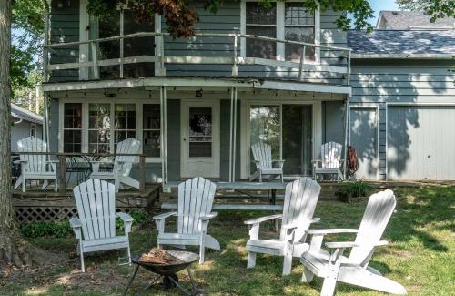 Williams Bay House | Williams Bay Lakefront Retreat - Walk the Lakepath