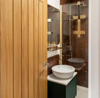 Newtownards House | Willow Lodge