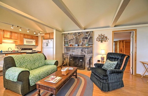 Isle La Motte House | Willow Point about Lake Champlain House with 2 Kayaks!