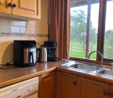 Cranboune South House | Willunga Cottage — Sweet Country Retreat