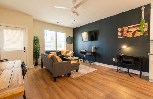 Wilmington Apartment | Wilmingtonbeachmoderncozyfreewifipooltable