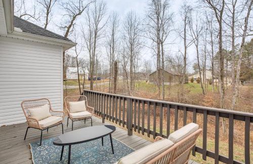 Winchester House | Winchester Home with Deck Less Than 1 Mi to Tims Ford Lake!