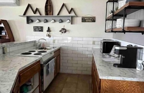 Winchester House | Winchester Idaho Lake House RELAX Pool Games FUN Getaway Fish Hunt Hike Sleeps 8