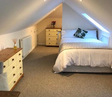 Worthing House | Windmill Cottage