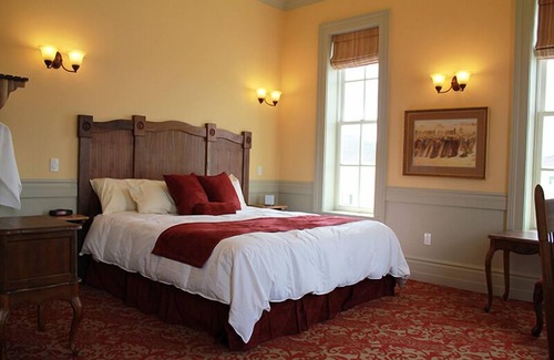 Del Norte Hotel | Windsor Hotel